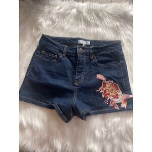 Abound Women's Denim Stretch
Embroidered  Blue Short Size 28 Used